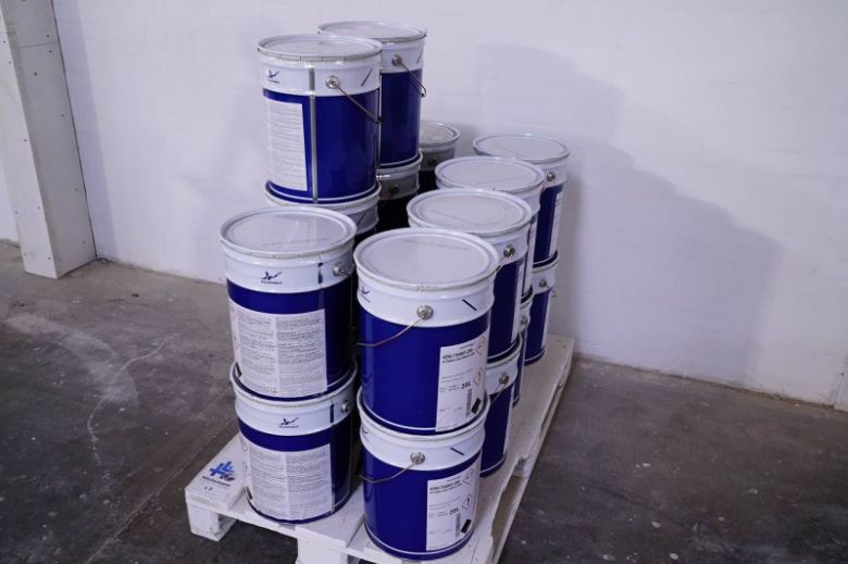 UV varnish - AKZONOBEL